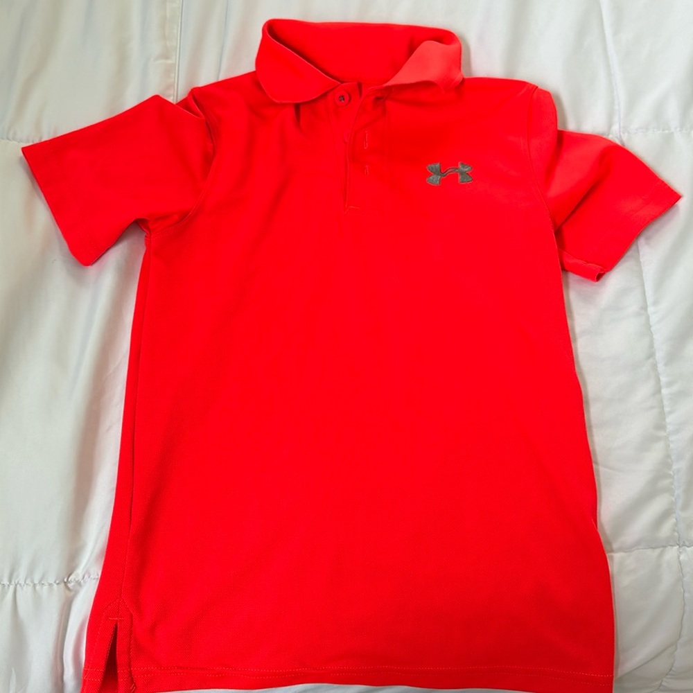 Under Armour Boys orange polo YOUTH small/loose